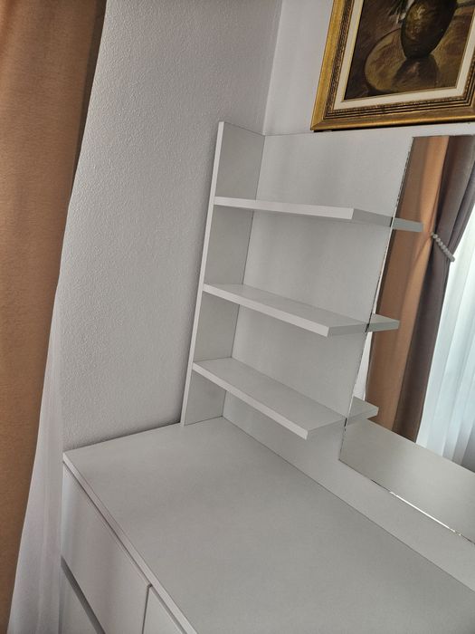 Masa de toaleta alba