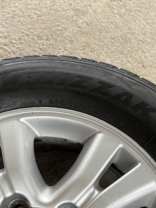 Диски с шинами от Lexus lx470