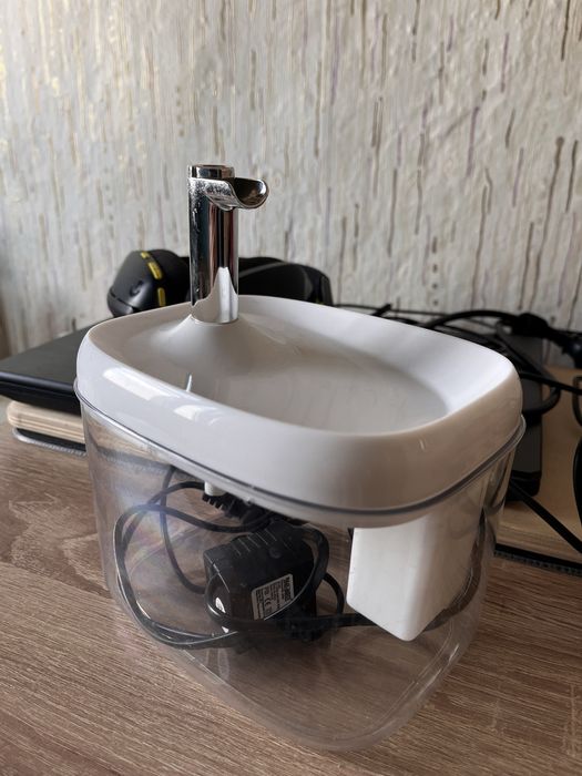 Продам автопоилку (фонтан)