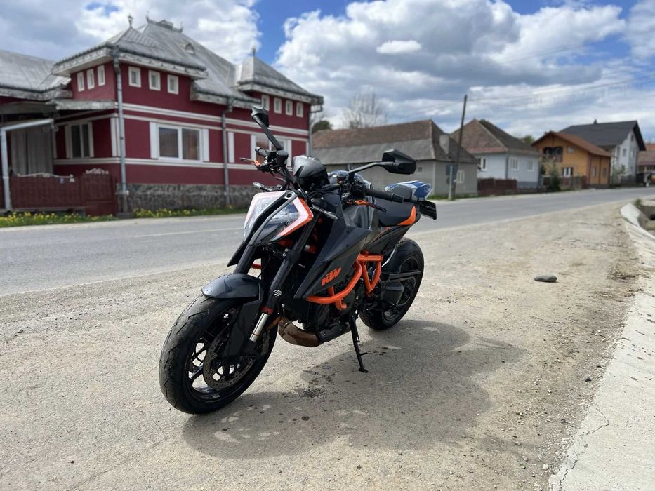KTM SuperDuke 1290 R