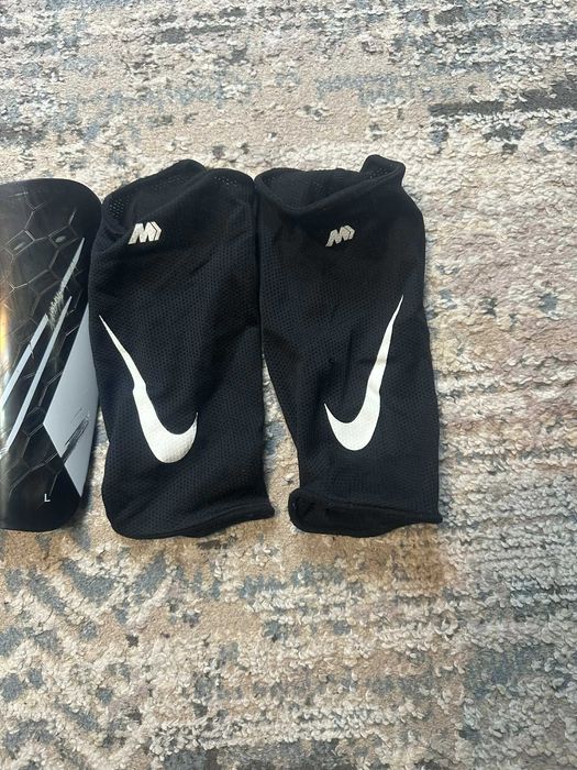 Футболни кори на Nike Mercurial Lite