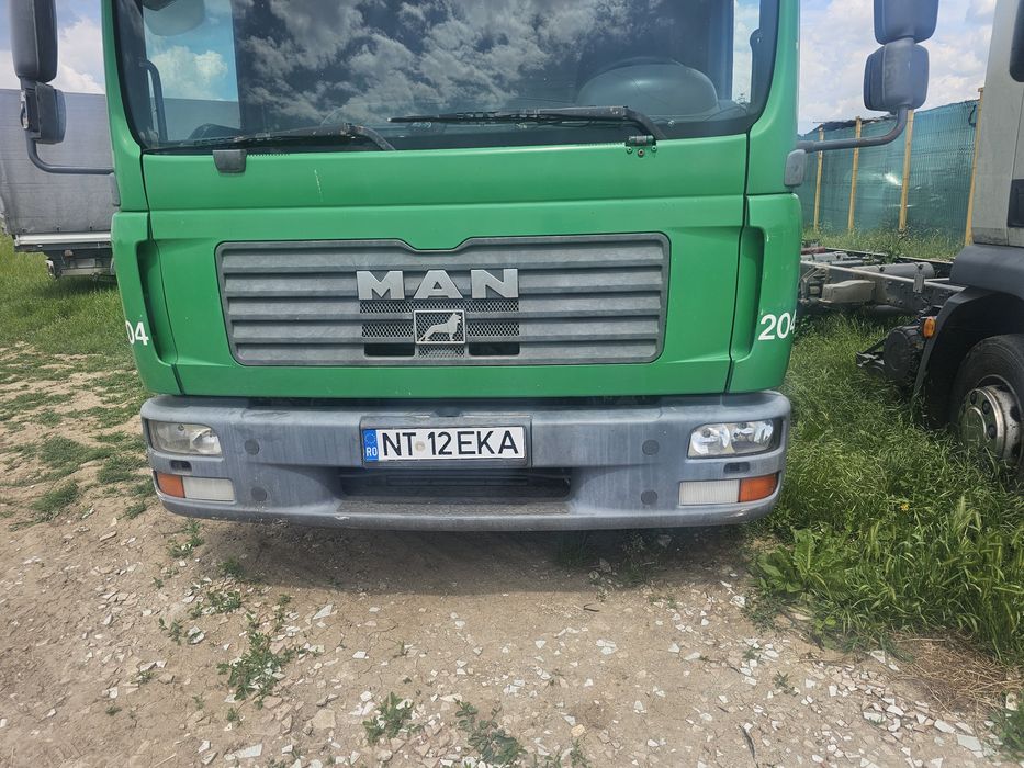 Ușă stânga dreapta bara faruri motor cutie roti faruri camion Man 2009