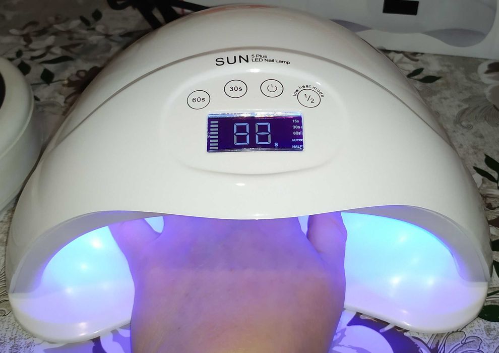 Лампа SUN 5. LED и UV ультрафиолетовая для гелиевого покрытия. НОВАЯ.