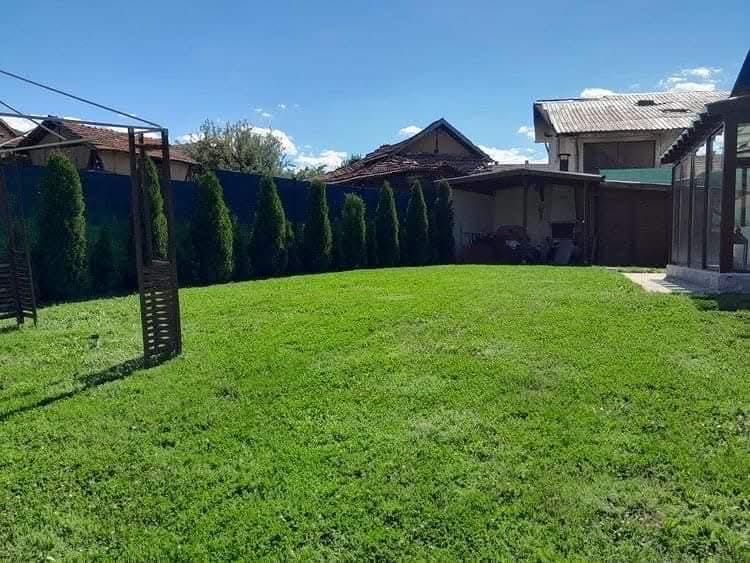 Косене на тревни площи