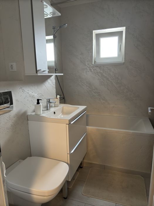 Se ofera spre inchiriere apartamet 2 camere micro 17