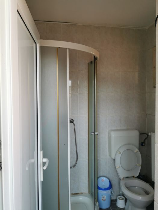 Proprietar Închiriez