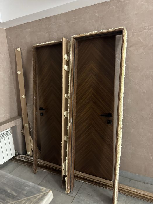 Продам б/у двери