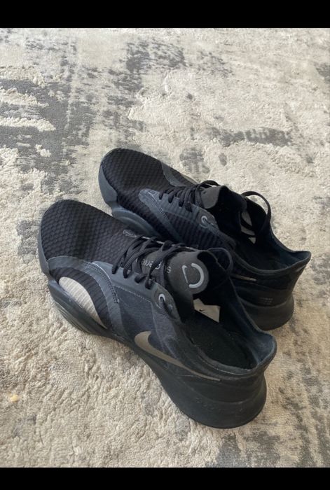 Nike Air Zoom SuperRep Black, mărimea 44 (28 cm), stare foarte bună