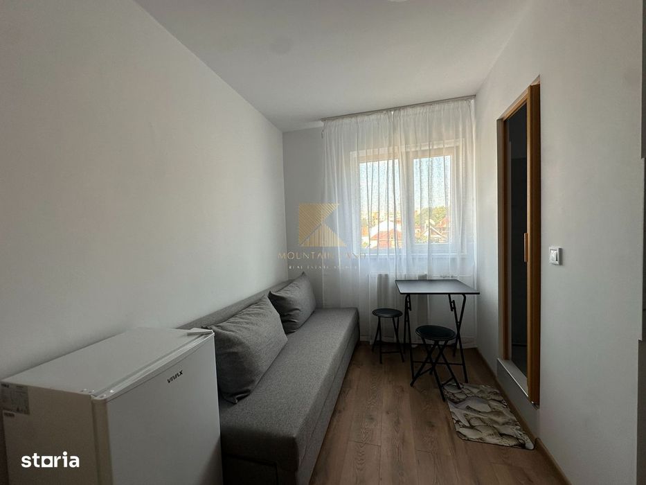 Camera cu baie, renovata complet, etaj 3,. Serii 2, prima inchiriere