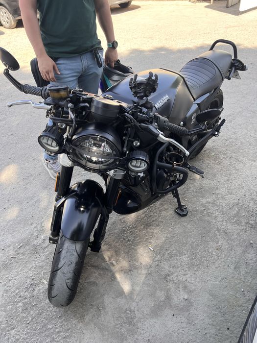 Cafe Racer Brixton Crossfire 500