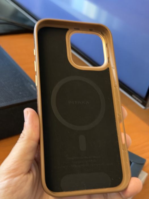 Husă Originală PITAKA iPhone 16 Pro Max (Sunset Aramid Fiber) – MagSafe, Stare Impecabilă