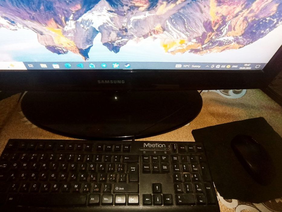 Kompyuter  Windows 10 pro, manitor, mishka, klaviatura