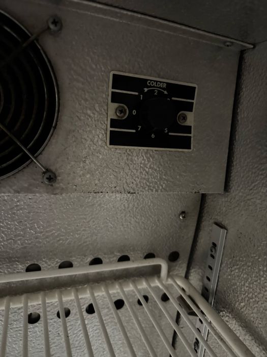 Подбарова хладилна витрина SFA COOL