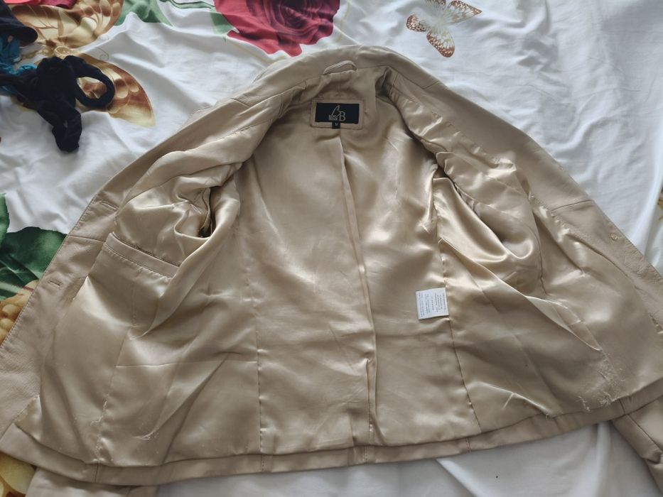 Sacou/Jacheta  piele bej pt femei
