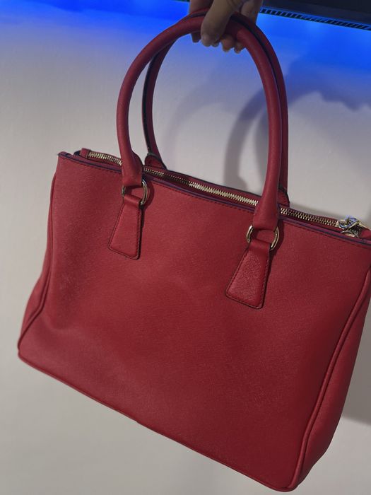 Geanta damă PRADA pret usor negociabil