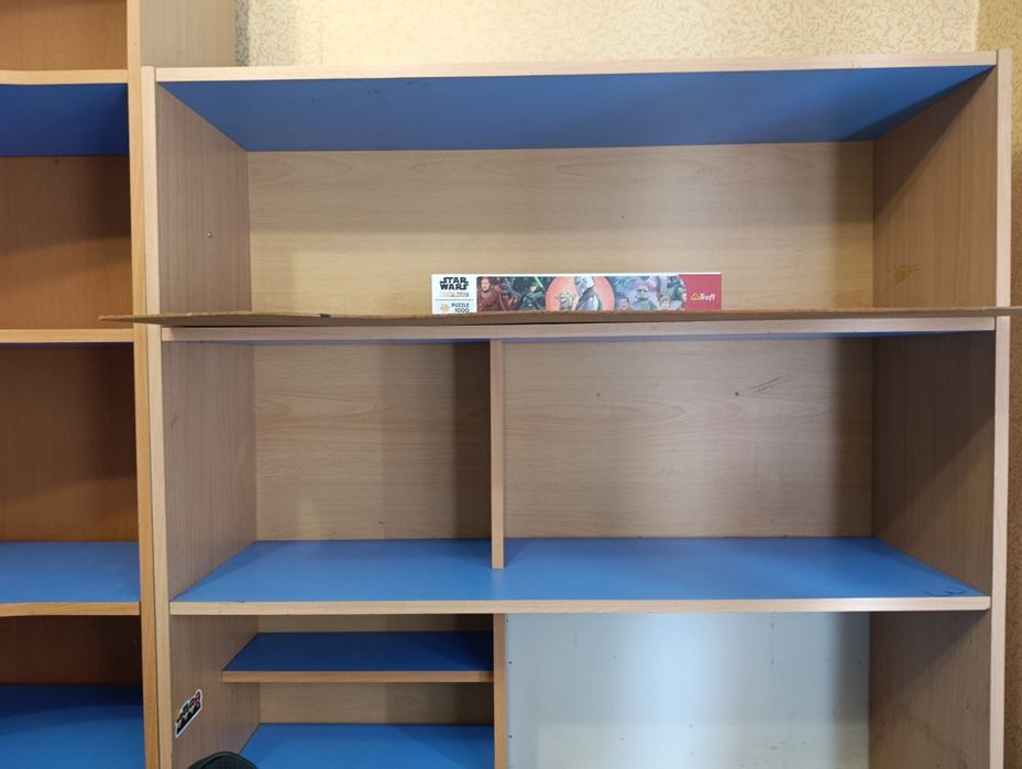 Большой шкаф для спальной