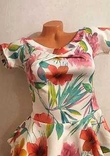 Красива лятна блуза с  пеплум