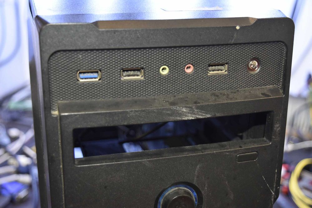 Кутия и 420 вата захранване - DaoTech + ISO 480