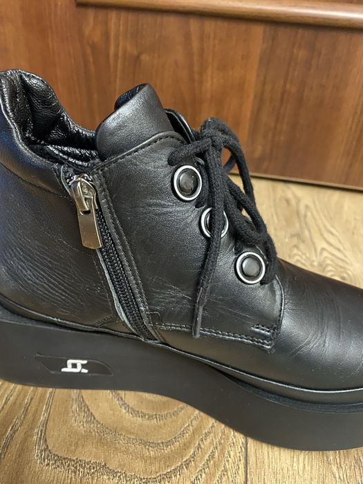 Ghete noi iarna dama