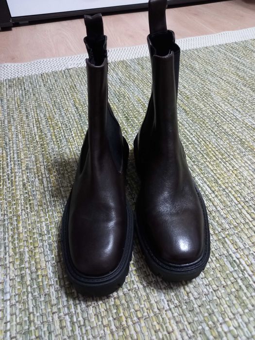 Ghete noi Zara, marime 38