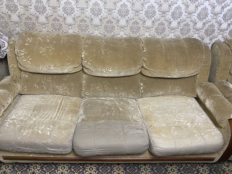 Комплект мягкой мебели