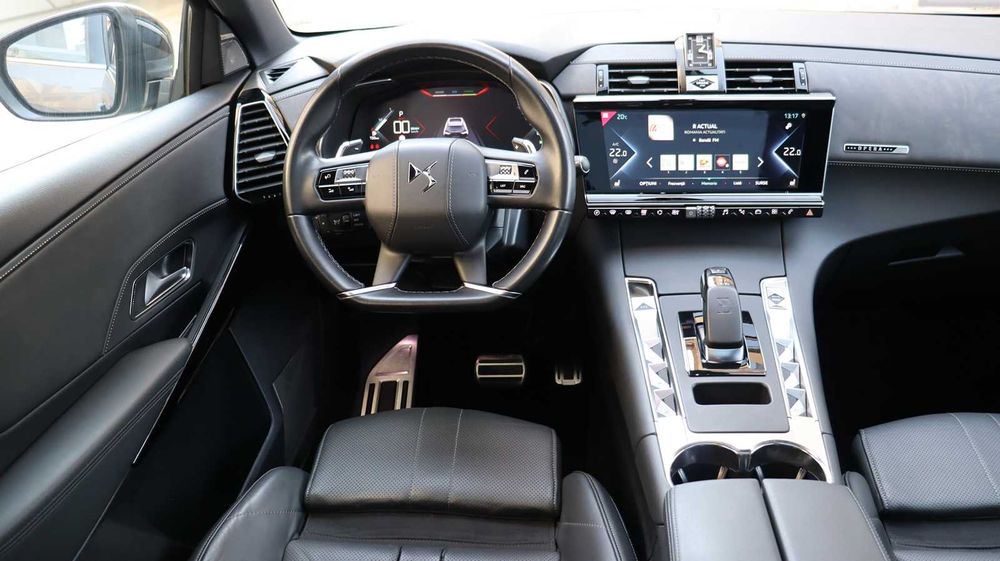 DS 7 Crossback / 2022 / 300 CP/ 4X4 /NightVision/Ventilatie/Pano/Masaj