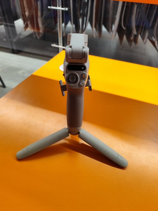 Stabilizator DJI Osmo Mobile SE - Nou-Accept la schimb și placă video