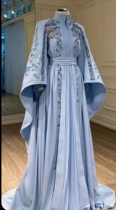 Обучения кройки и шитья создавать дизайн.