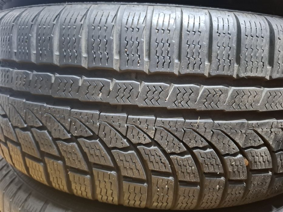 Set 4 anvelope iarna   215 55 17 Dunlop Dot 2022