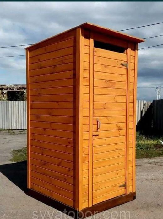 Уличные туалет дом и дача