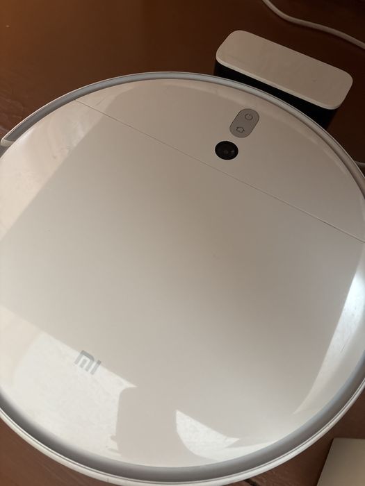 Продам робот пылесос Mi Robot Vacuum-Mor 2