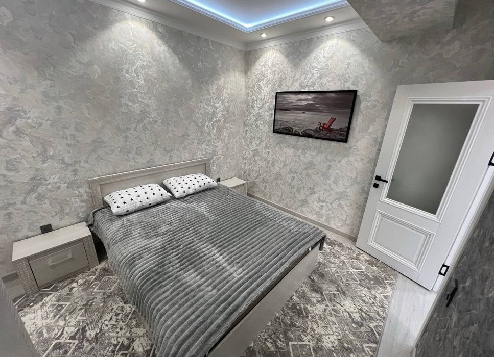 chilonzor 19 kv yoshlikdan 2 xonali uy  arendaga beriladi