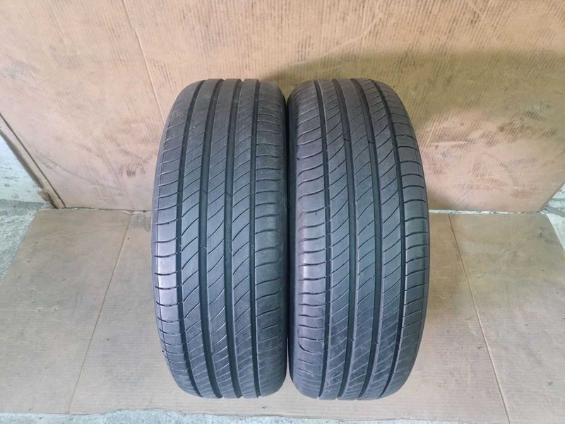 2 Michelin R17 215/60
летни гуми 
DOT0321