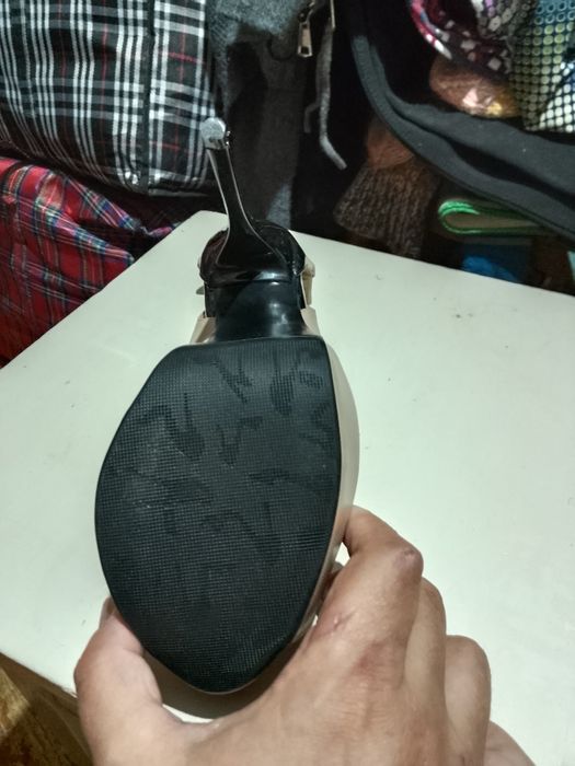 Туфли шпильки кожа