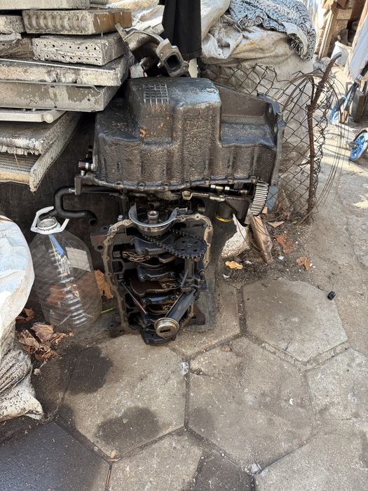 Двигател на части от Renault Megane Scenic 1.6