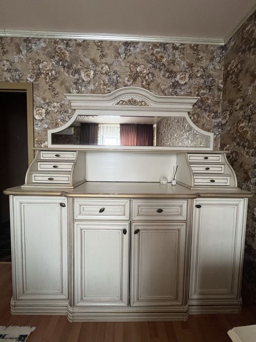 Продам комод- секретер