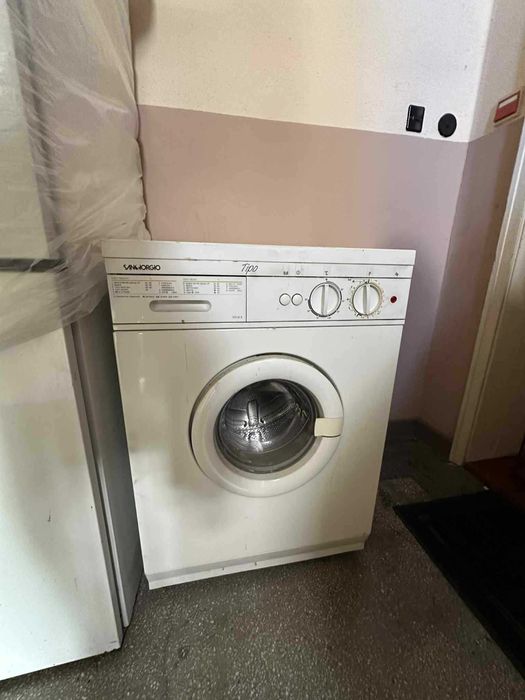 Продавам пералня SANGIORGIO