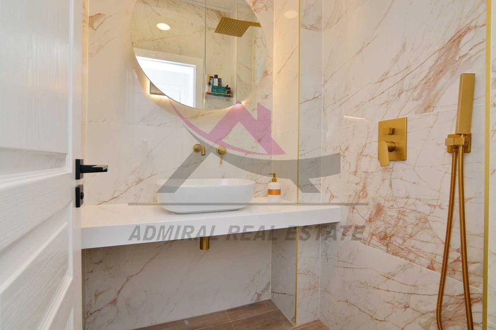 Продава се Тристаен апартамент в Варна, Базар Левски - 102 кв.м за 2500 €/кв.м - Снимка #10