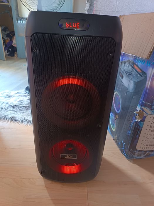 Vând boxa noua prețul este negociabil