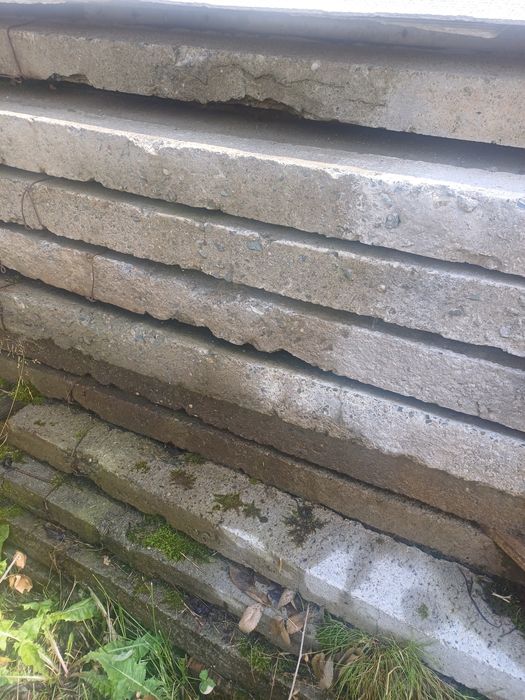Vand stalpi din beton cu armatura de fier