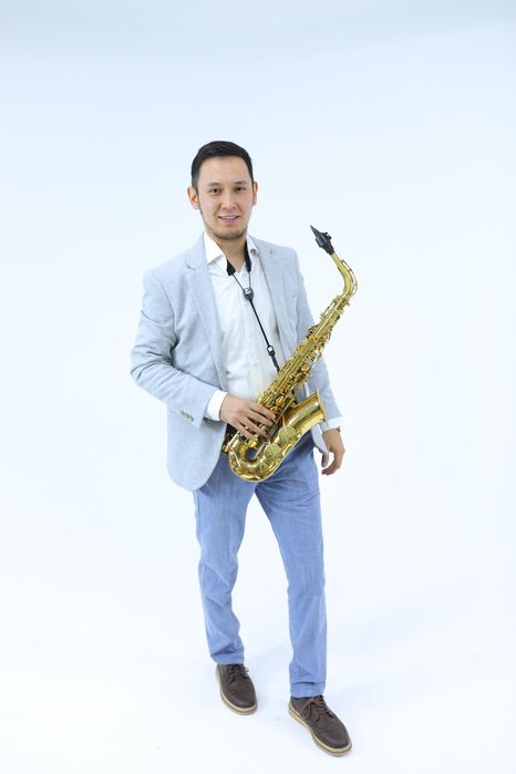 Саксофон. Саксофонист. Шымкент