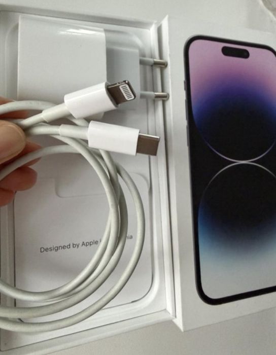 Продам айфон 14 про