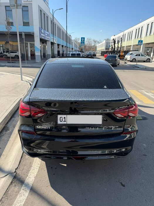 Monza 1,5L Atmosferniy Qora MetanGaz bor 47 min yurgan 1600$ bilan !