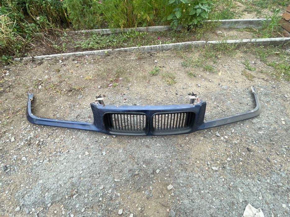 Ласточка (усы) BMW E36 тройка дорест