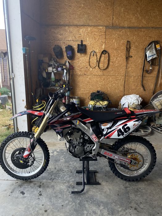 Se vinde Honda crf250r