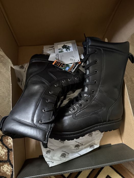 Продам берцы кожанные 44 размер