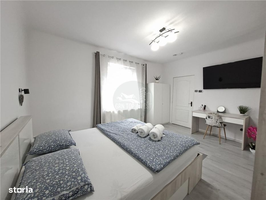 Studio curte proprie 150 mp la casa zona Centrala