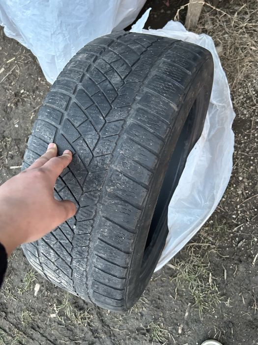 Anvelope iarnă 245/45 R18 Continental – set 4 bucăți