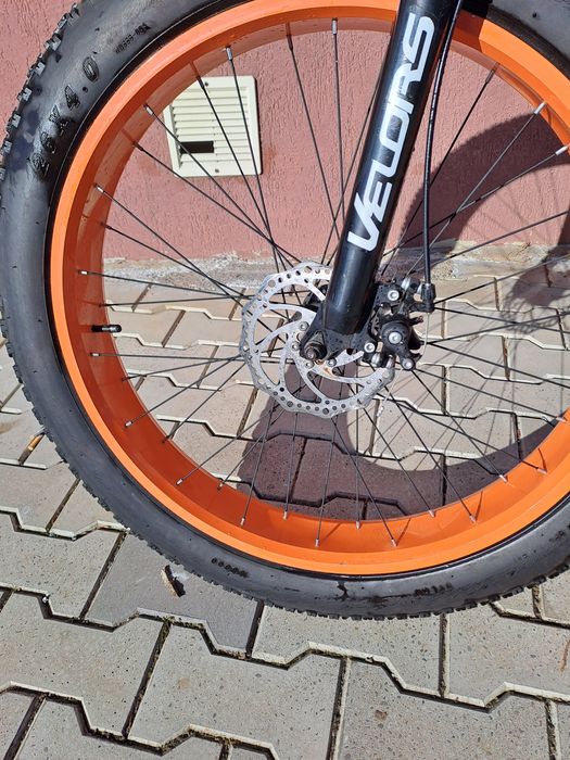 Vand sau schimb bicicleta pt adulti