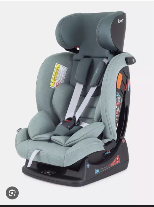 Авто кресло детский. Почти новый.